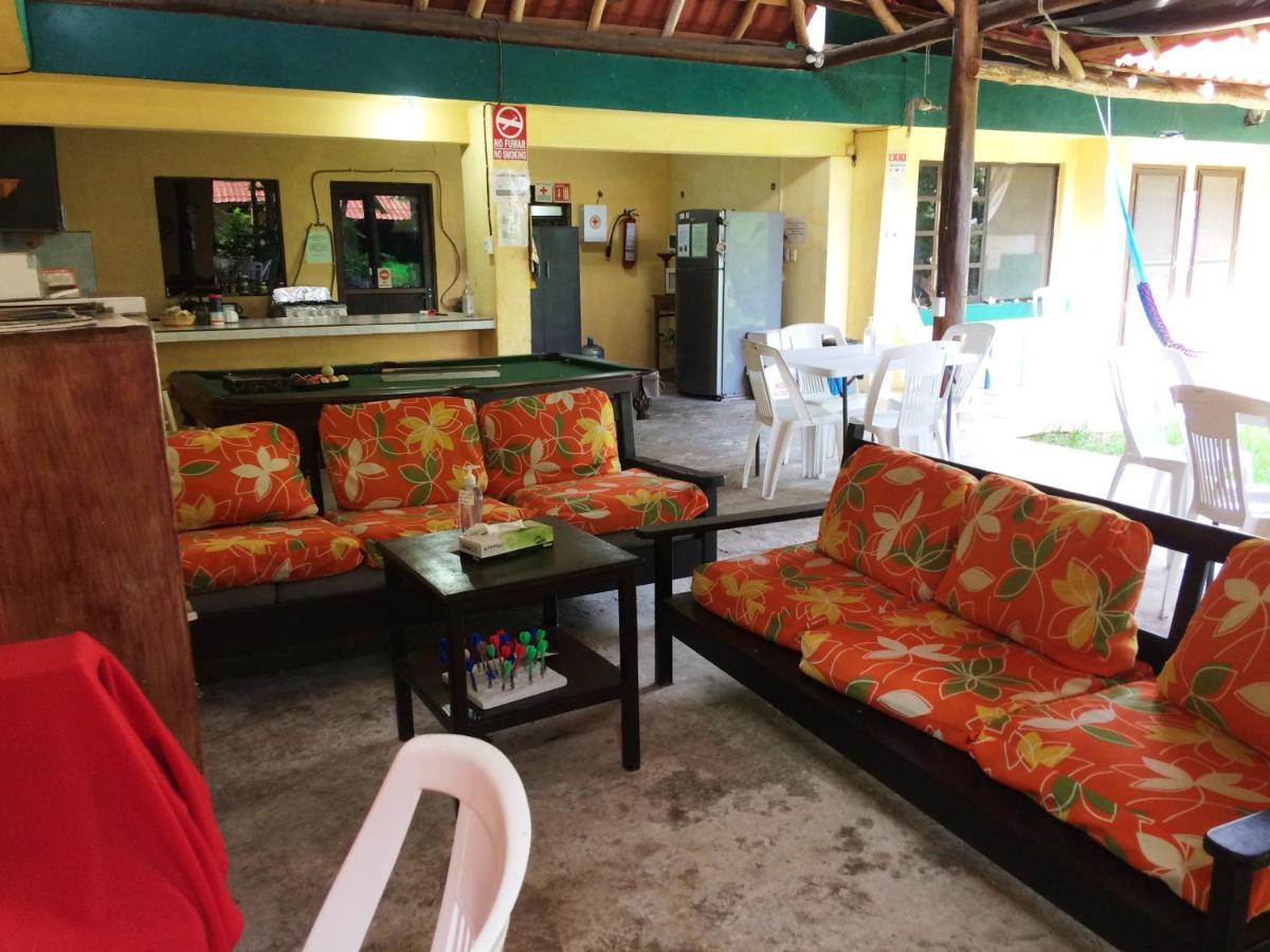 Amigos Hostel Cozumel Esterno foto