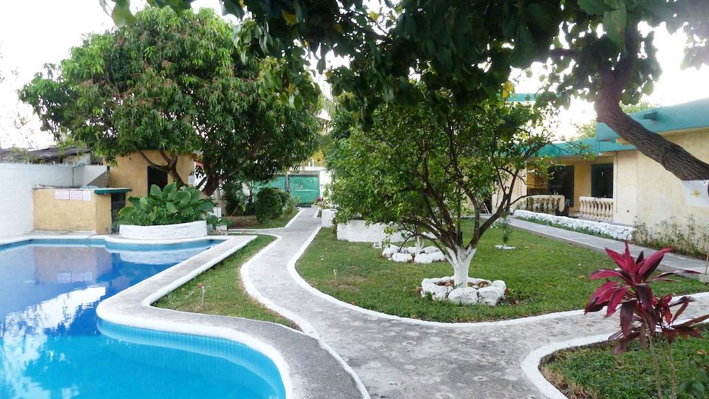 Amigos Hostel Cozumel Esterno foto