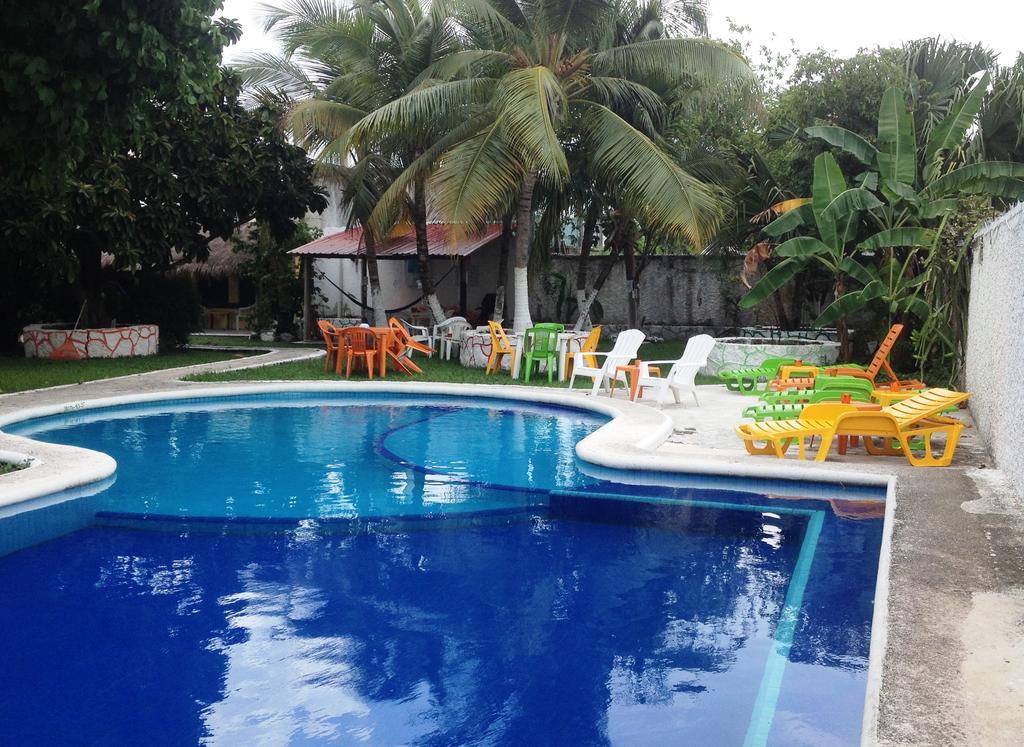 Amigos Hostel Cozumel Esterno foto