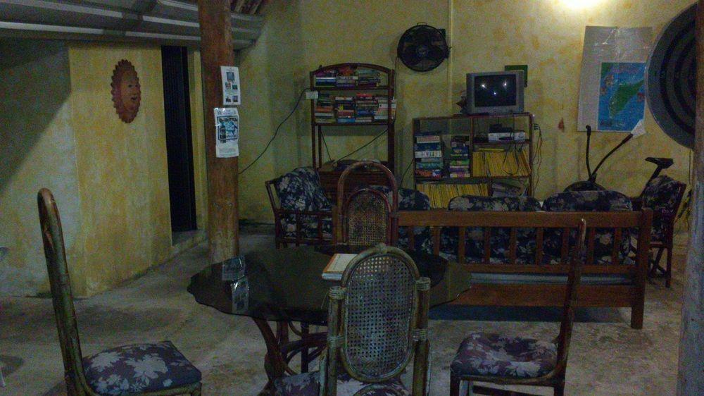 Amigos Hostel Cozumel Esterno foto