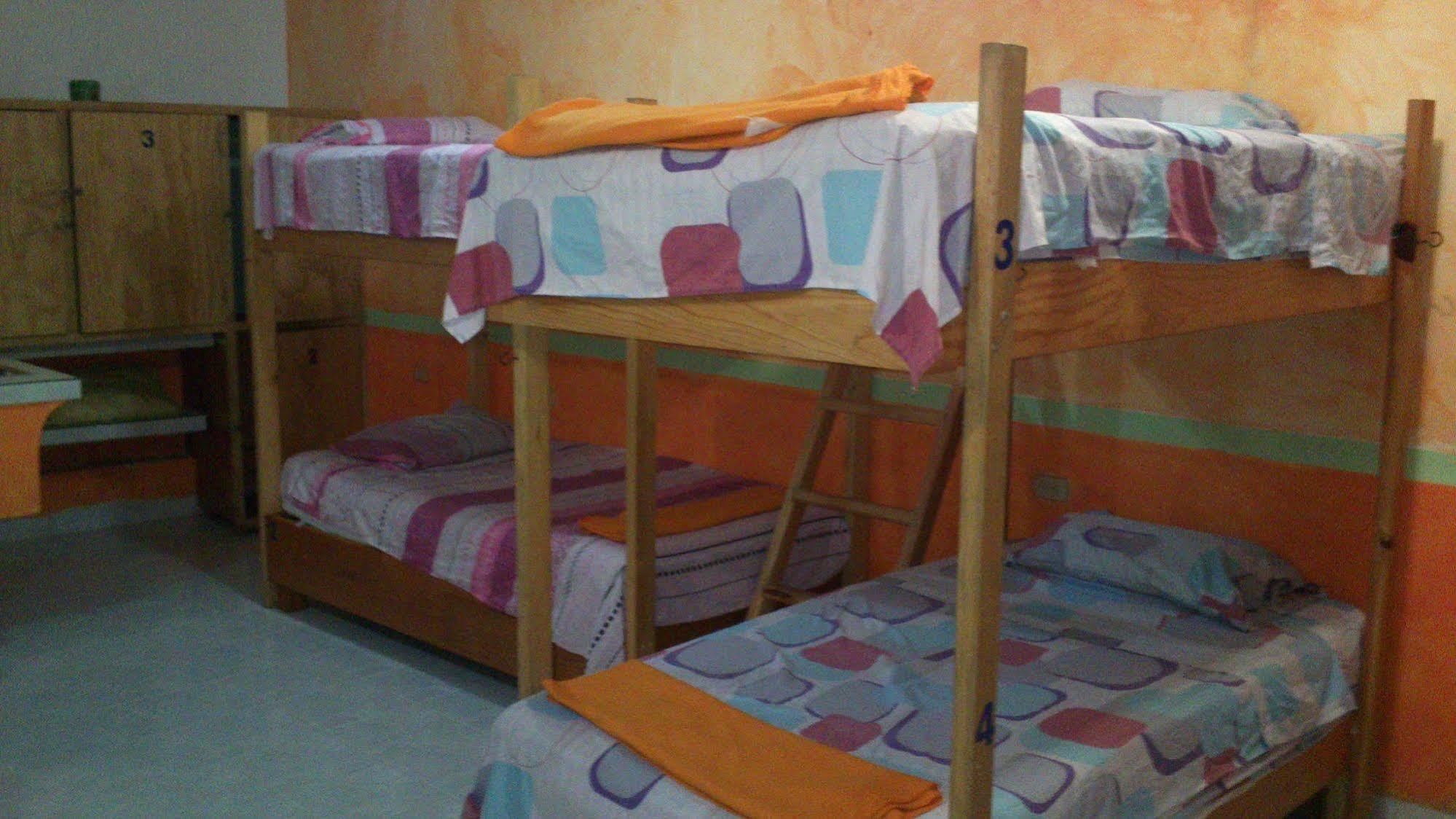 Amigos Hostel Cozumel Esterno foto