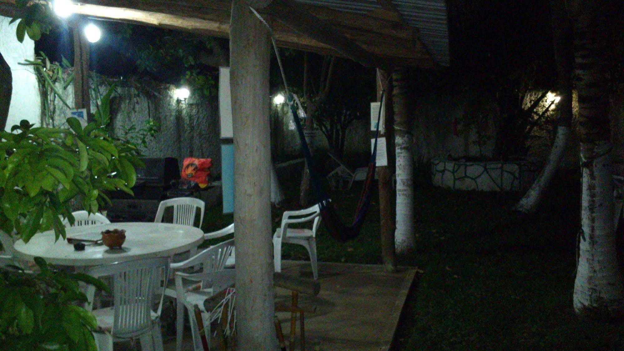 Amigos Hostel Cozumel Esterno foto